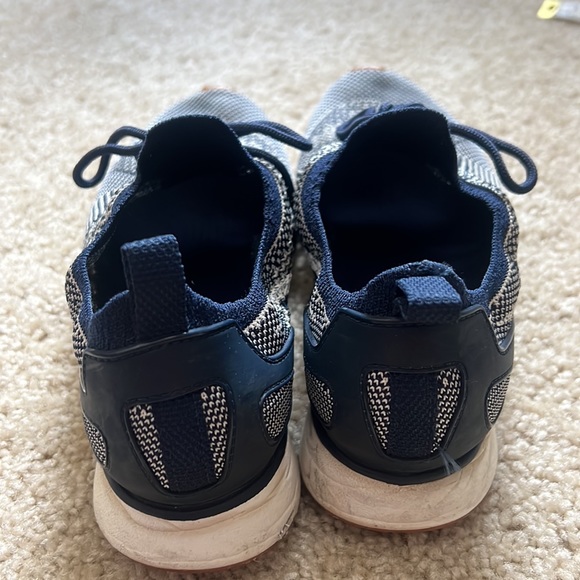 Nike Air sneakers women’s 7 - Picture 2 of 5